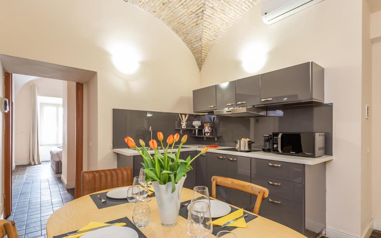 Daplace - Lucia Apartment Rome Luaran gambar